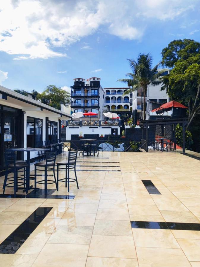 Hotel Mi Paraiso Rio Dulce Castillo de San Felipe ภายนอก รูปภาพ