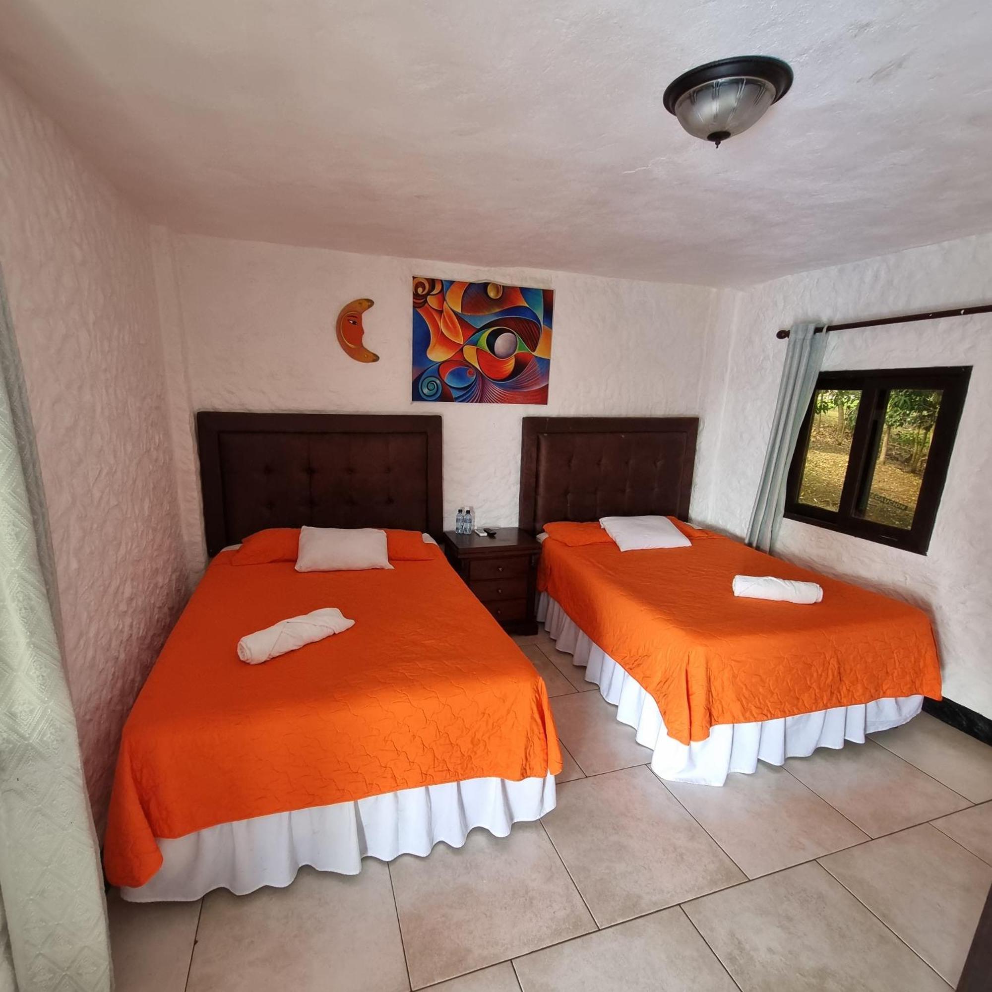 Hotel Mi Paraiso Rio Dulce Castillo de San Felipe ภายนอก รูปภาพ