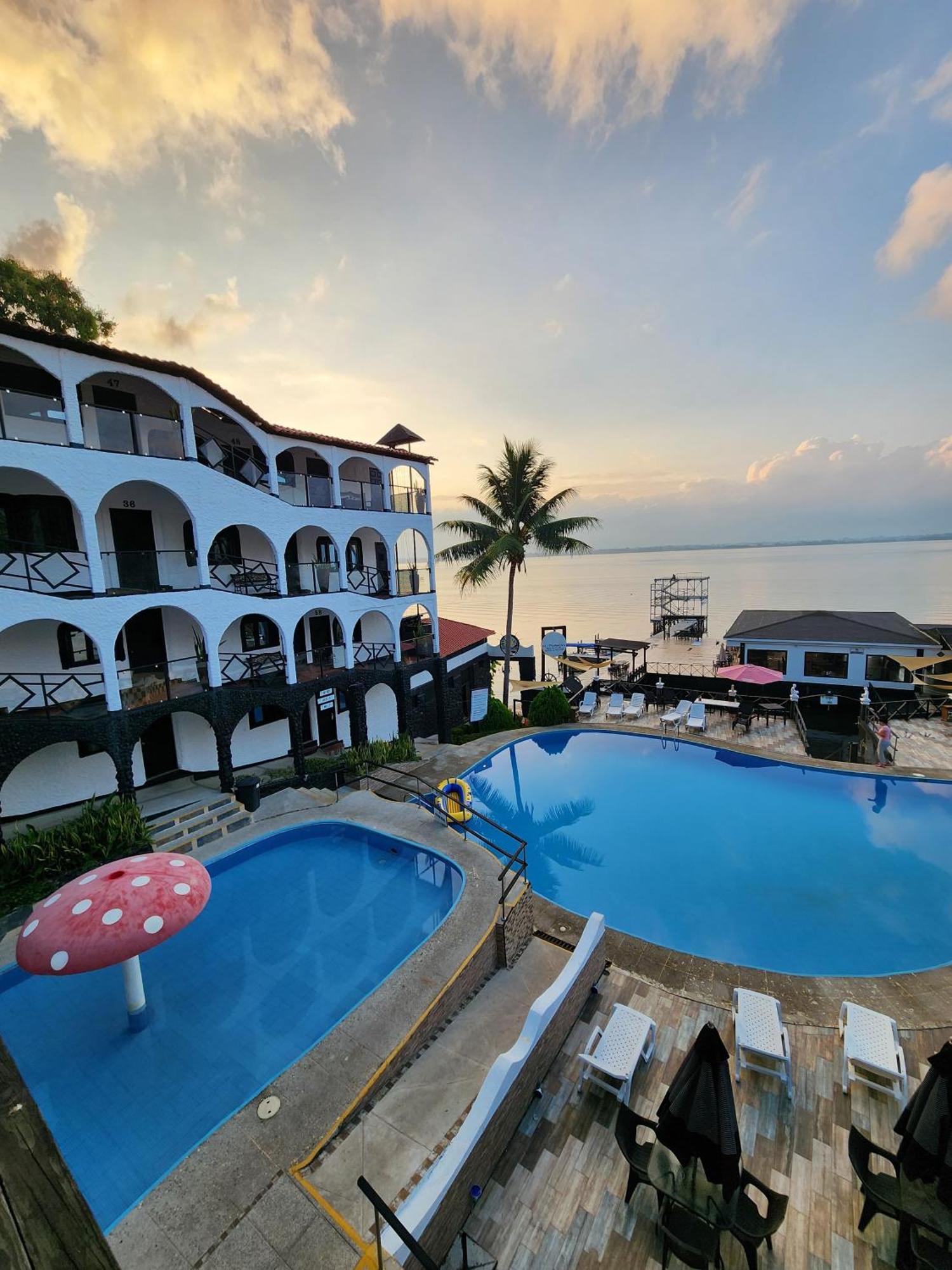 Hotel Mi Paraiso Rio Dulce Castillo de San Felipe ภายนอก รูปภาพ